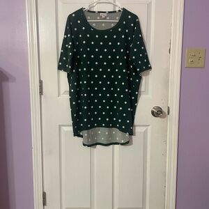 LuLaRoe Classic Tee Medium